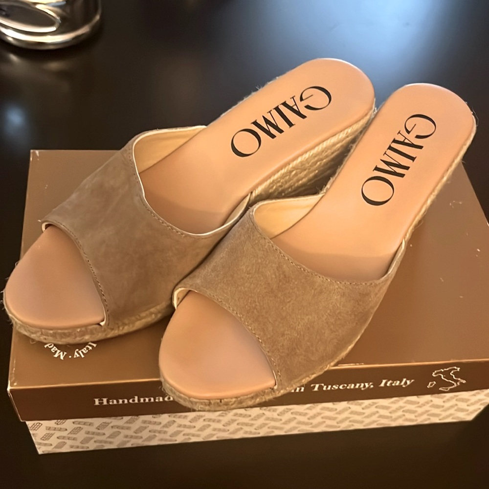 GAIMO Ladies Espadrille Wedges Tan color suede Size 38